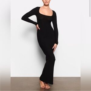 LIKE NEW SKIMS soft lounge long sleeve dress